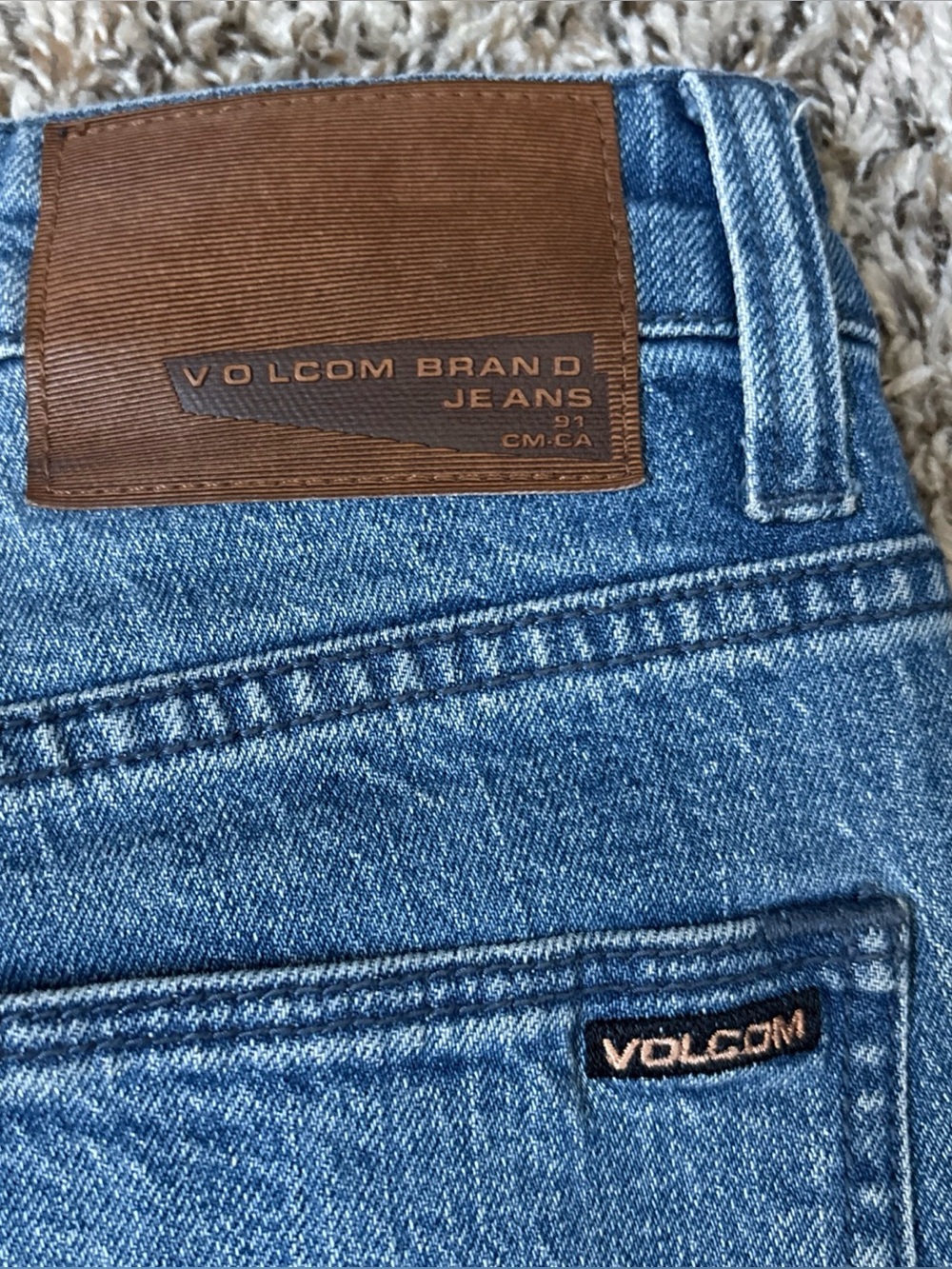Volcom Men's Jeans, Vorta Slim Straight, Medium Wash, 32x32